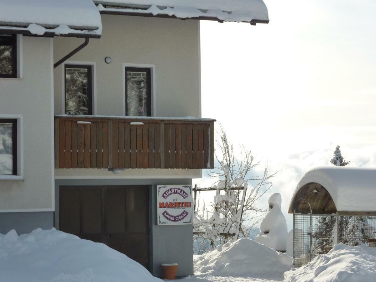 Apartments Pri Marjetki Церкно Екстериор снимка
